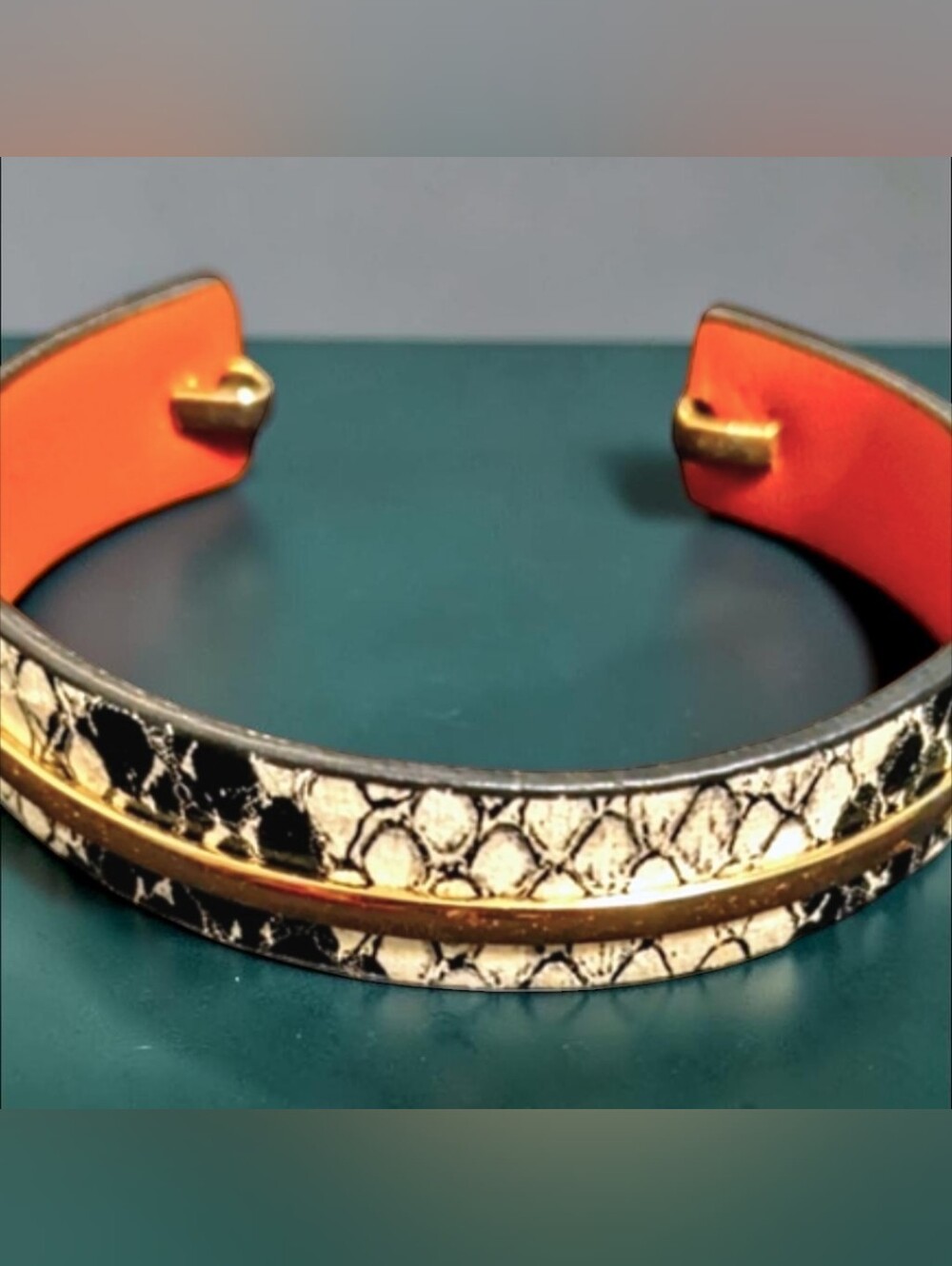 Vintage Textured Snakeskin Print & Goldtone Open Cuff Bracelet - Adjustable - Picture 2 of 2